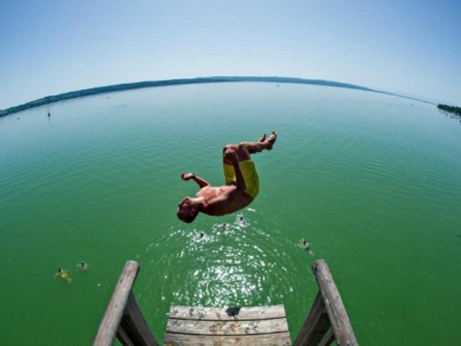 Snapshots Of The World: Chilean Clashes, German Dive, More