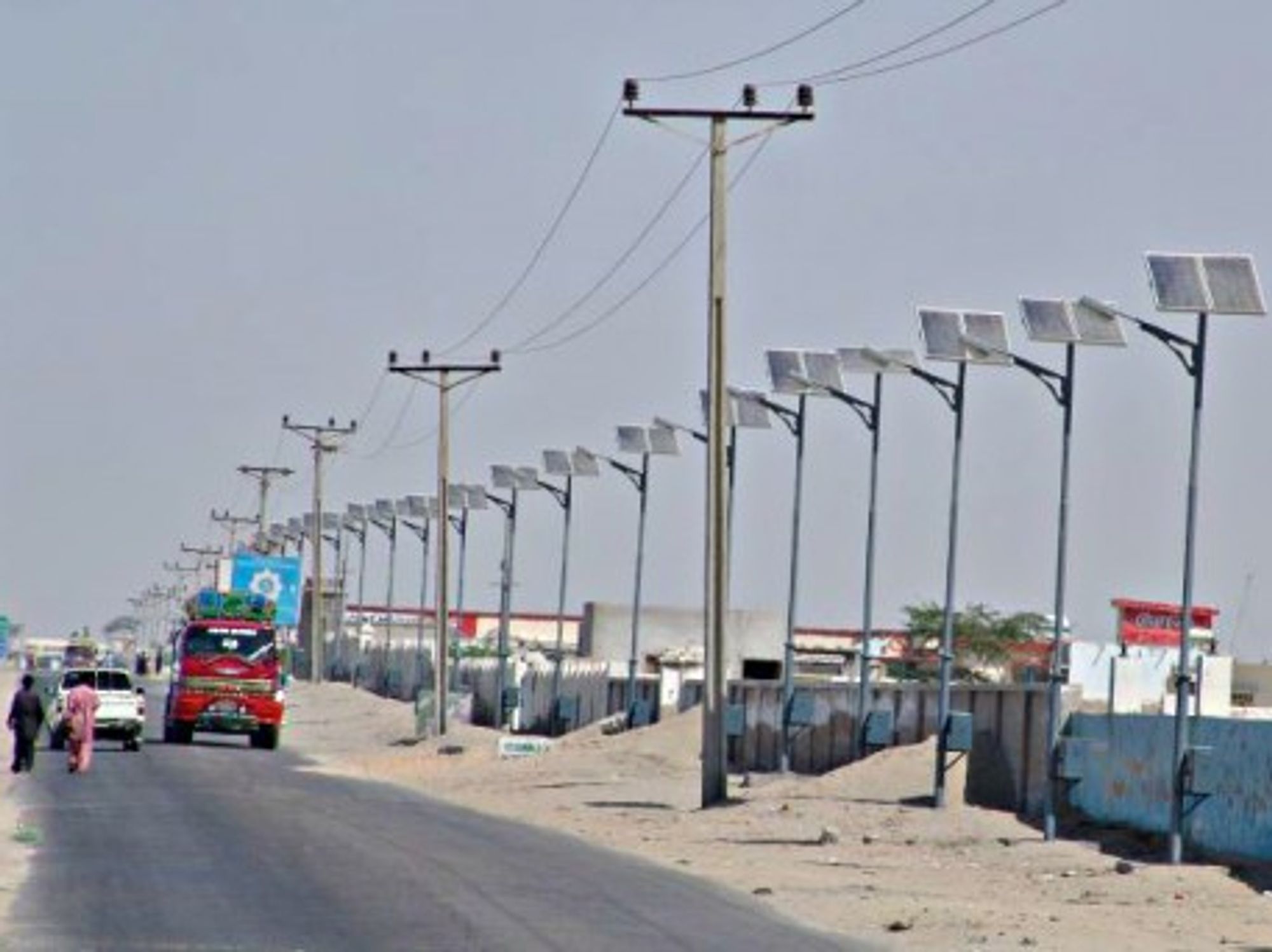 Solar-powered street lights in Pakistan