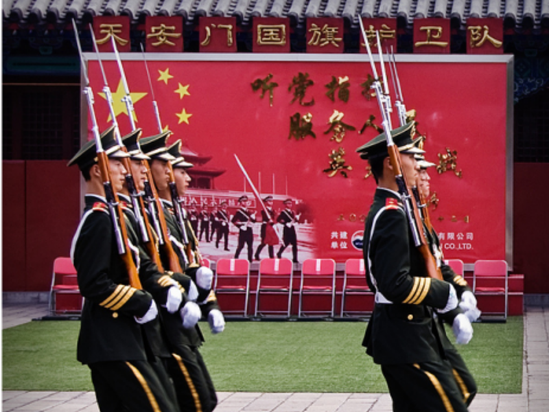 Soldiers in Beijing (showbizsuperstar)