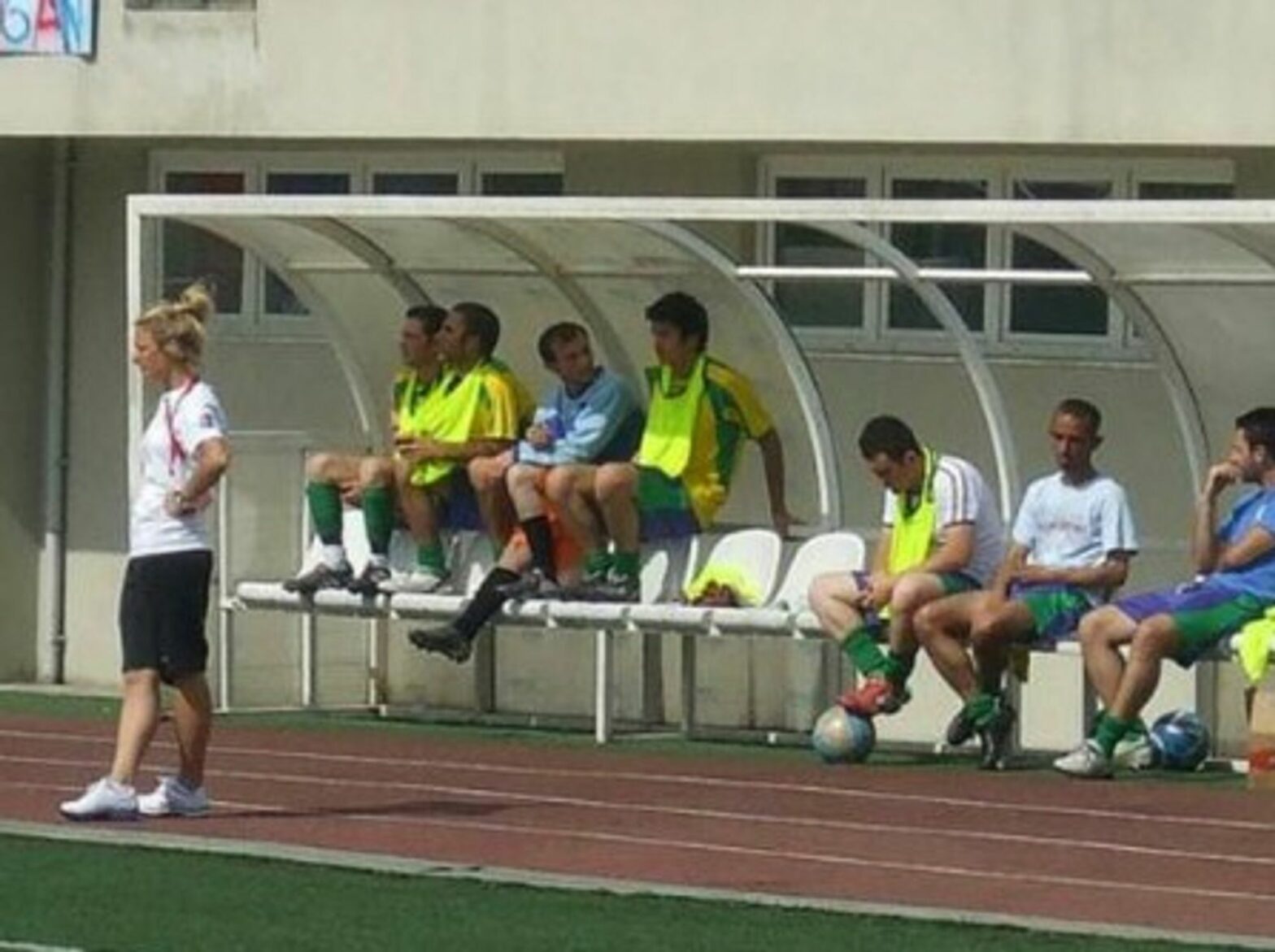 Standing out in a crowd (yerelfutbol.net)