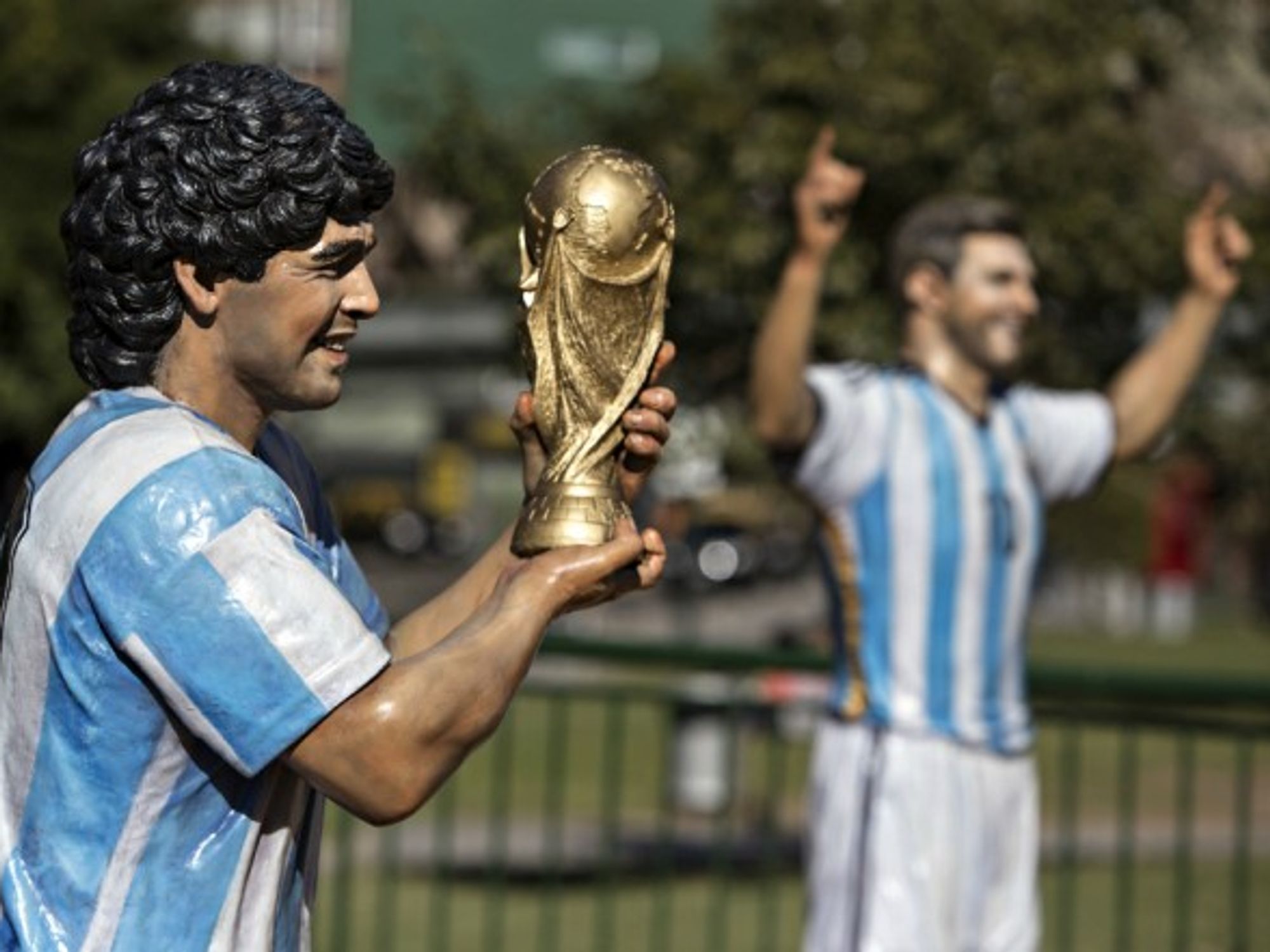 Statues of Maradona and Messi in Buenos Aires