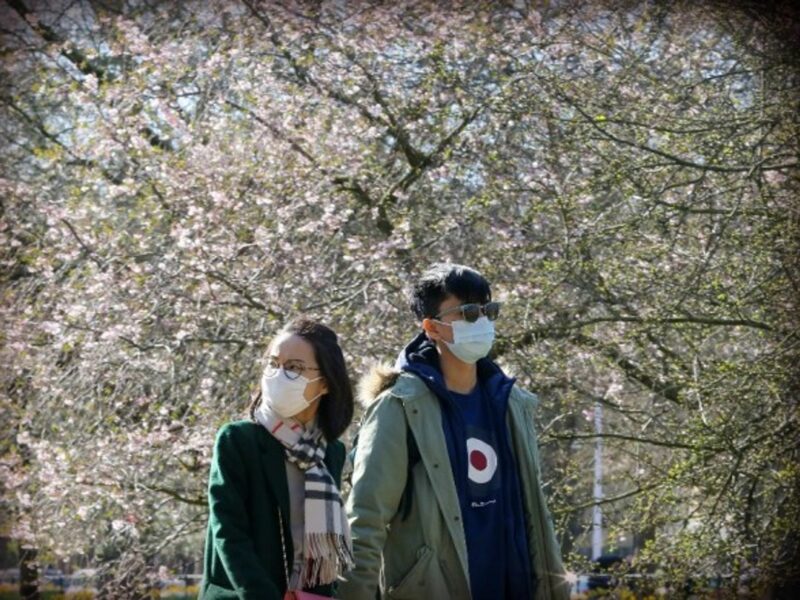 Strange spring love in London