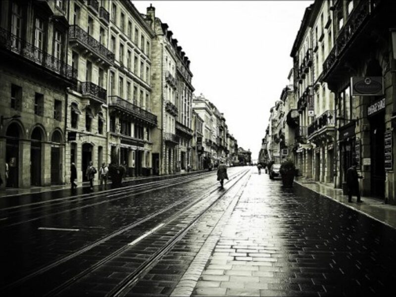 Streets of Bordeaux, France (mescon)