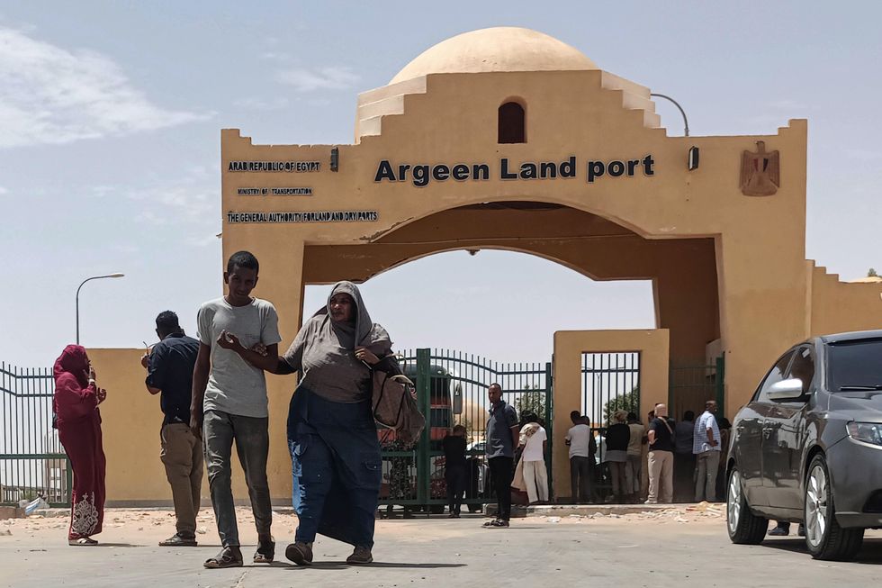 Sudanese refugees at the Argeen border crossing.