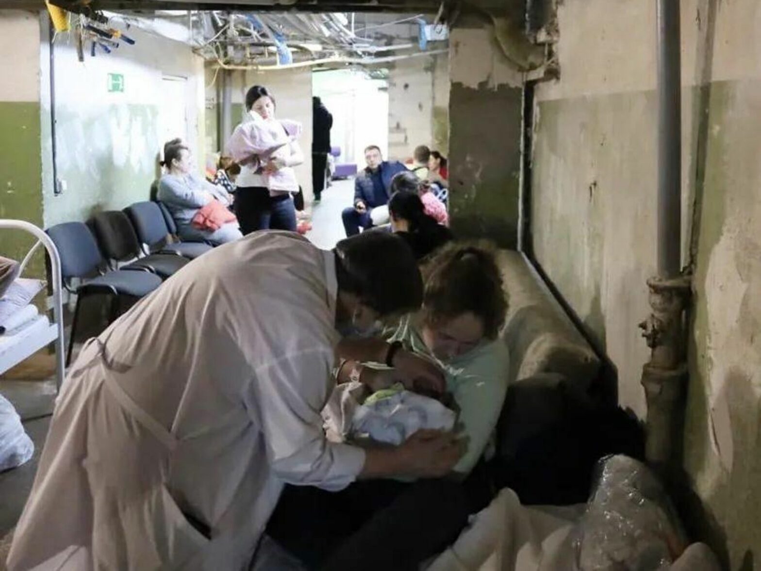 Surrogate babies stranded in the basement of a building in Ukraine.​
