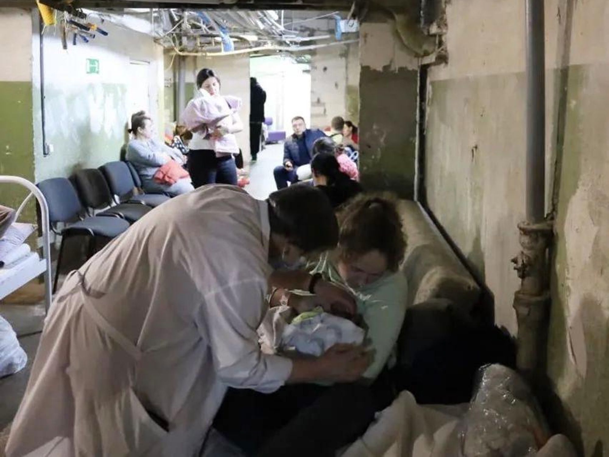 Surrogate babies stranded in the basement of a building in Ukraine.​