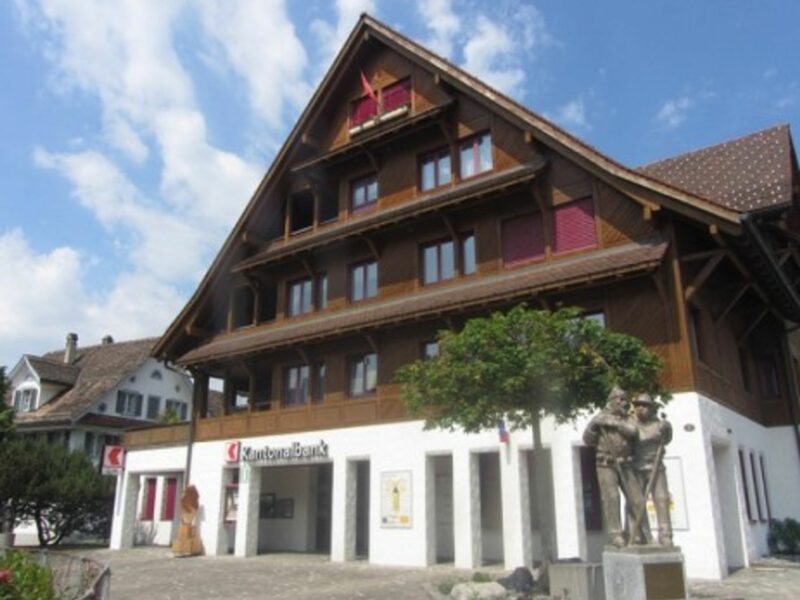 Swiss Kantonalbank (Emerald Ann Bonzi)