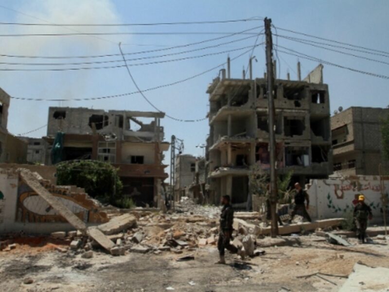 Syrian soldier in the outskirts of Damascus