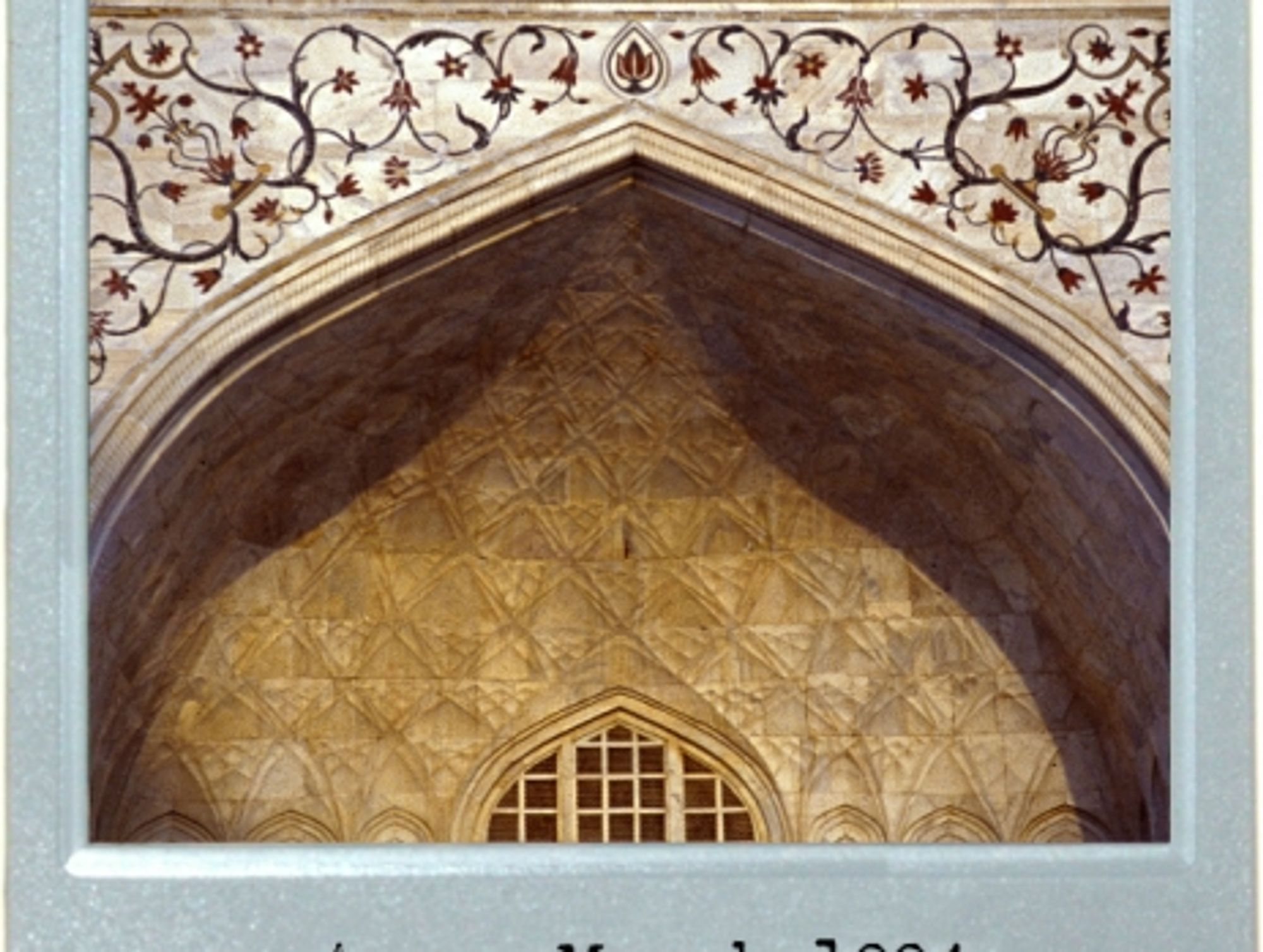 Taj Mahal, Italy