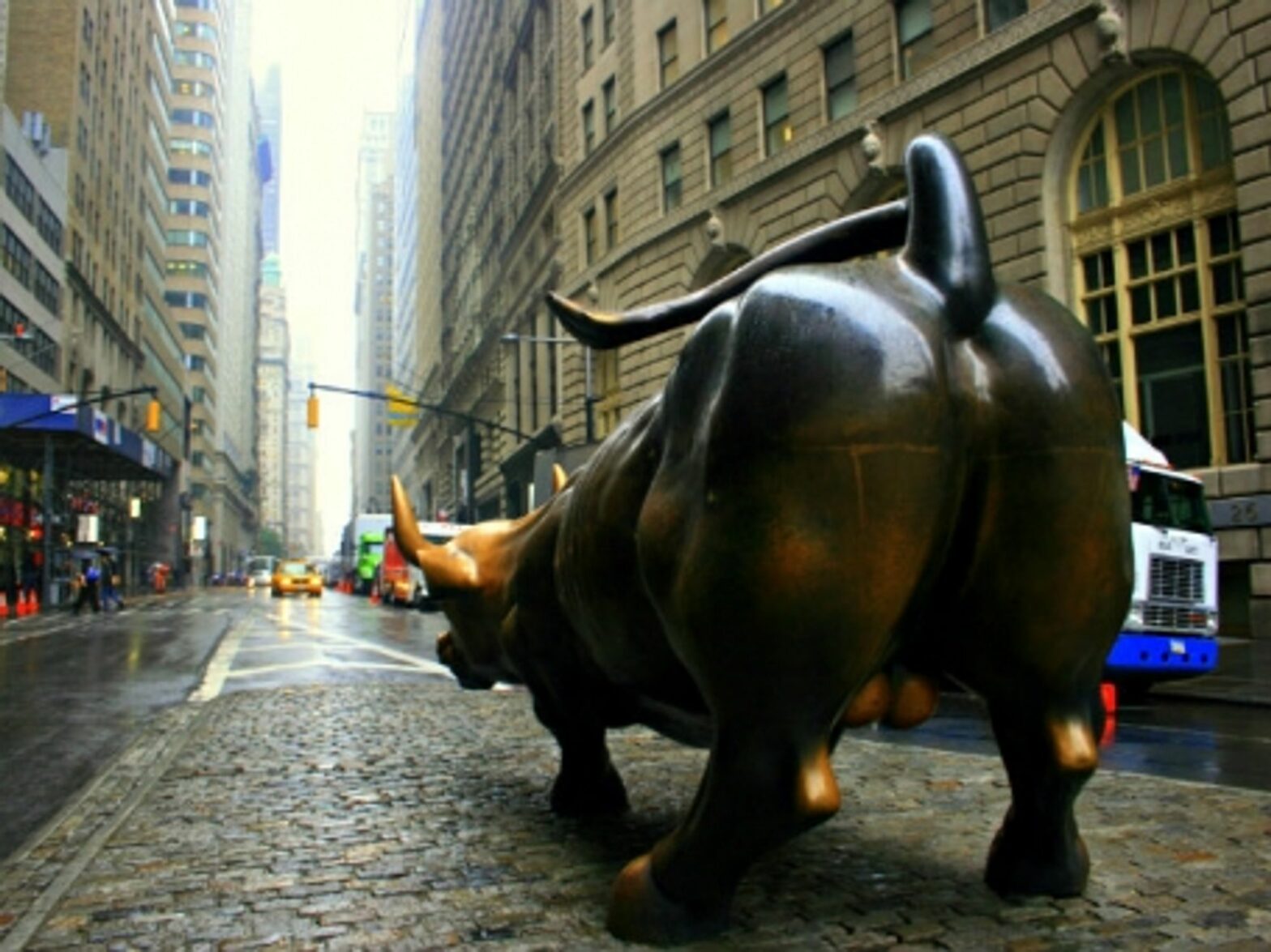 Taking the long view on Wall Street