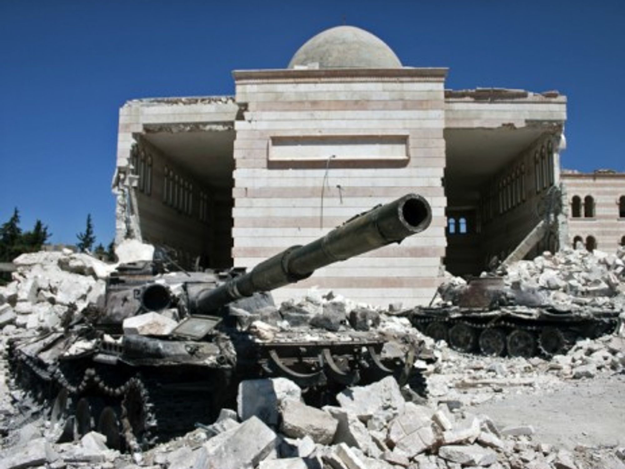 Tanks in Azaz, Syria