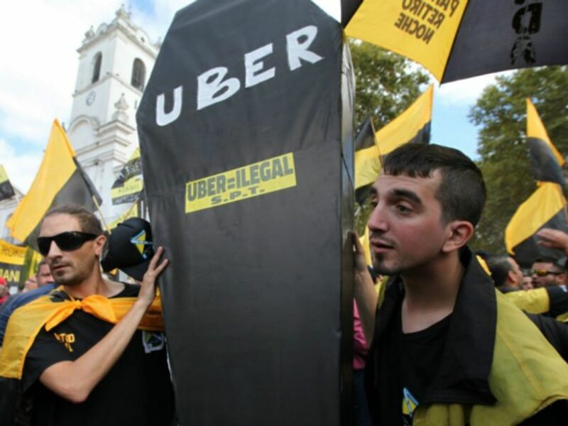 Taxi drivers protesting against Uber in Buenos Aires