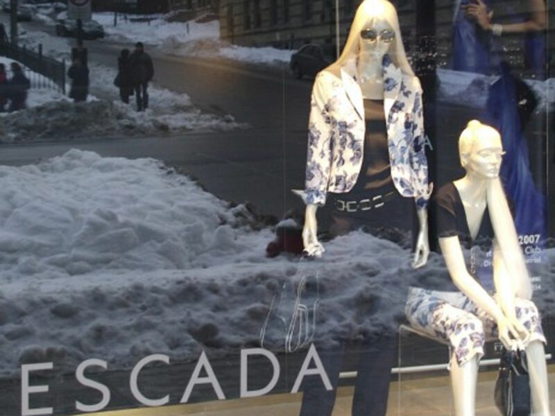 The Escada clothing brand is staging a comeback (Colros)