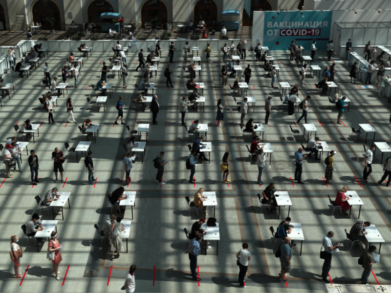 The Gostiny Dvor exhibition center in Moscow, one of the largest mobile vaccination centers in Europe.