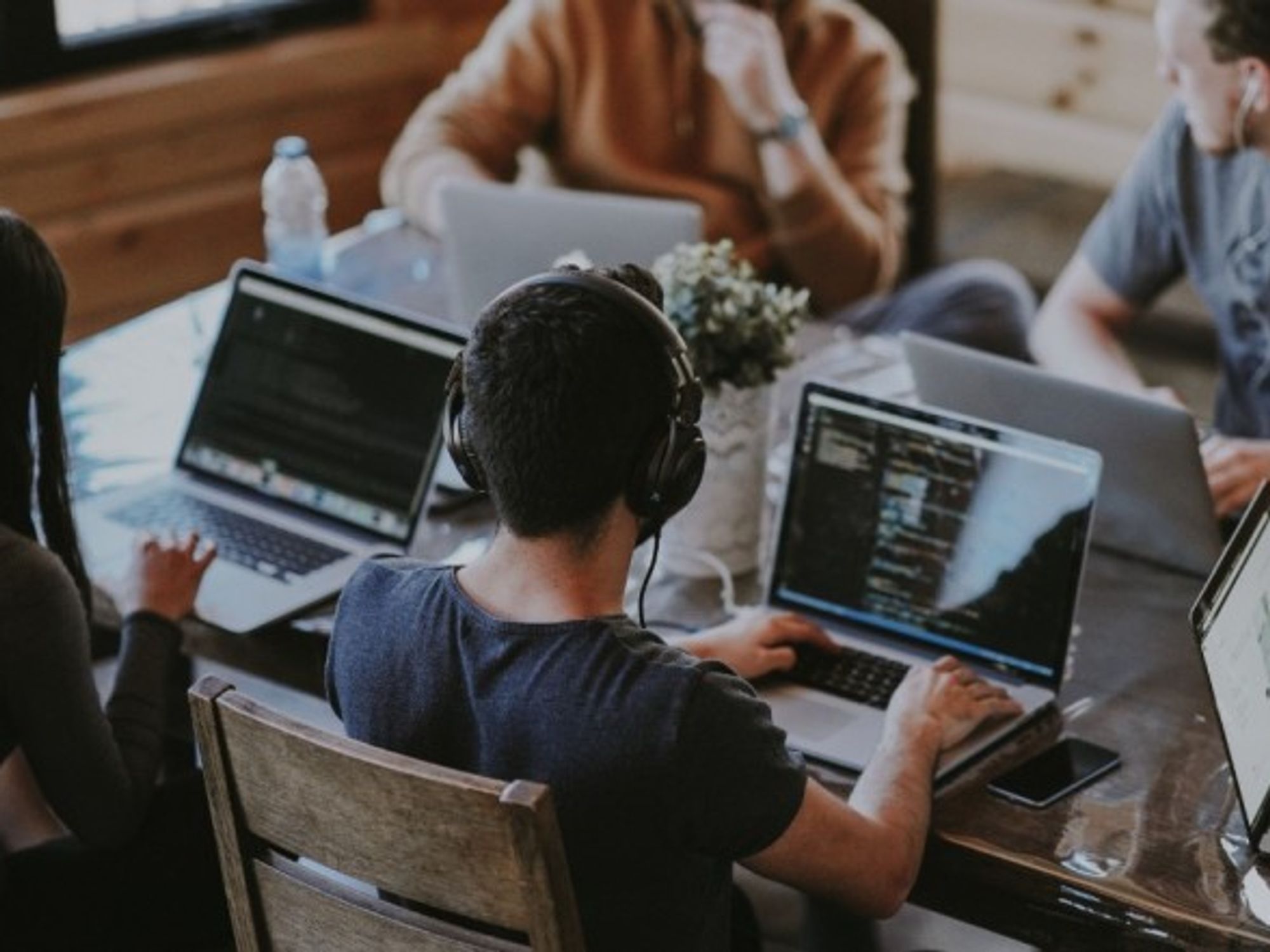 The idea behind the startup project breaks with the administration's very hierarchical tradition