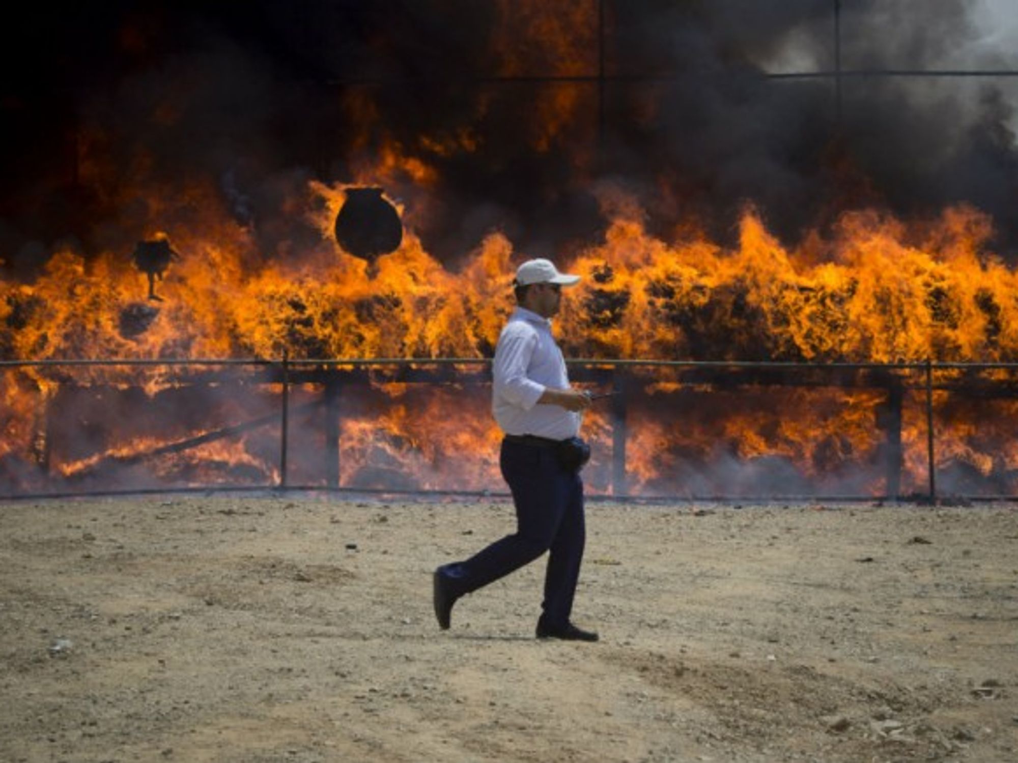 The Iranian authorities burned more than 50,000 kg of drugs in 2014