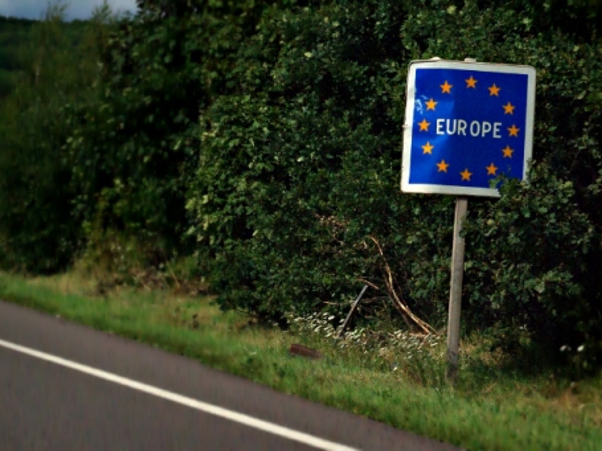The Multi-Billion-Euro Pricetag Of Shutting Down Schengen