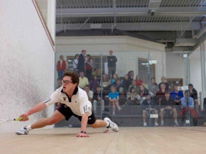 The nick: impossible to catch (The World Squash Federation)