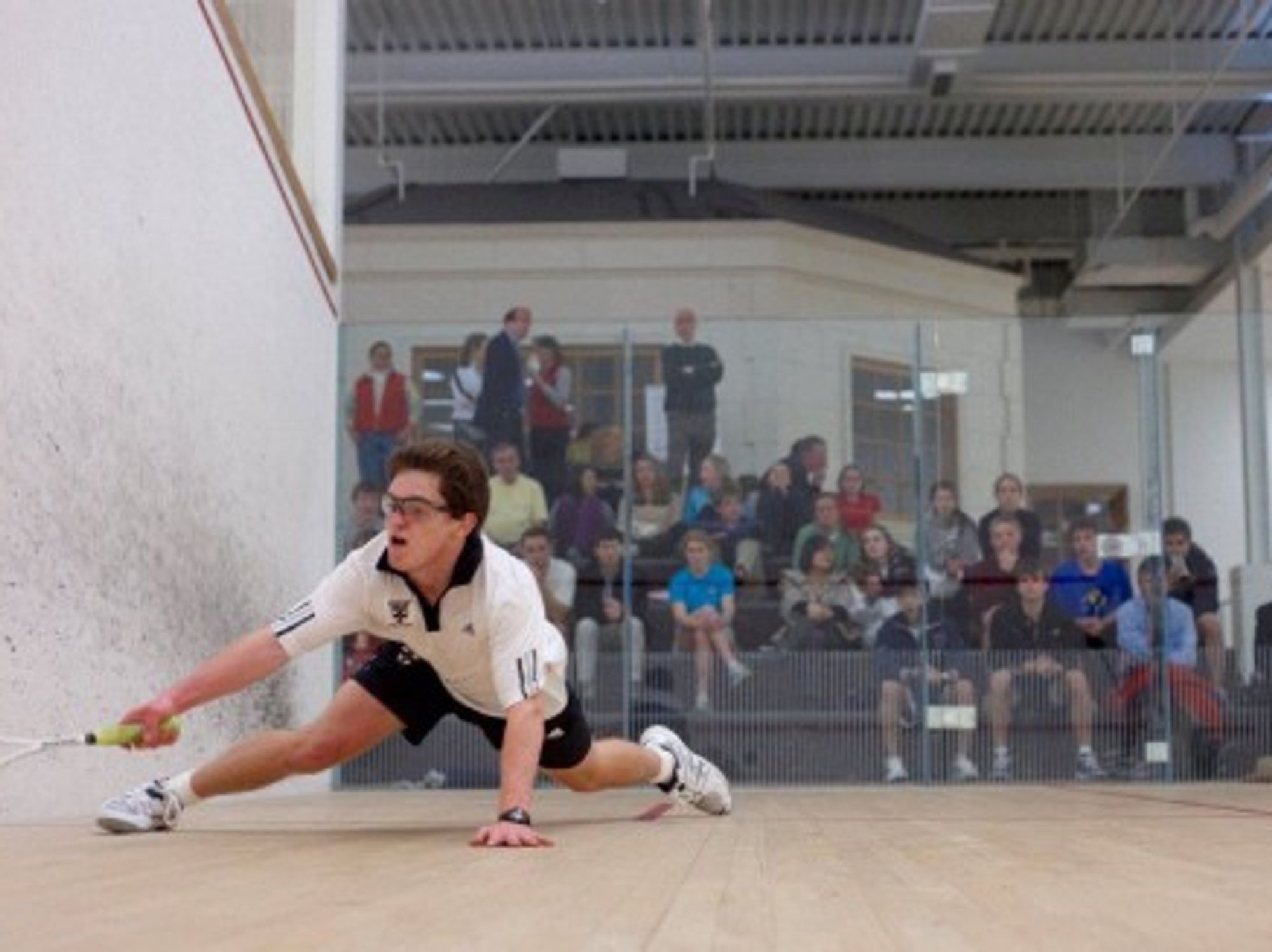 The nick: impossible to catch (The World Squash Federation)