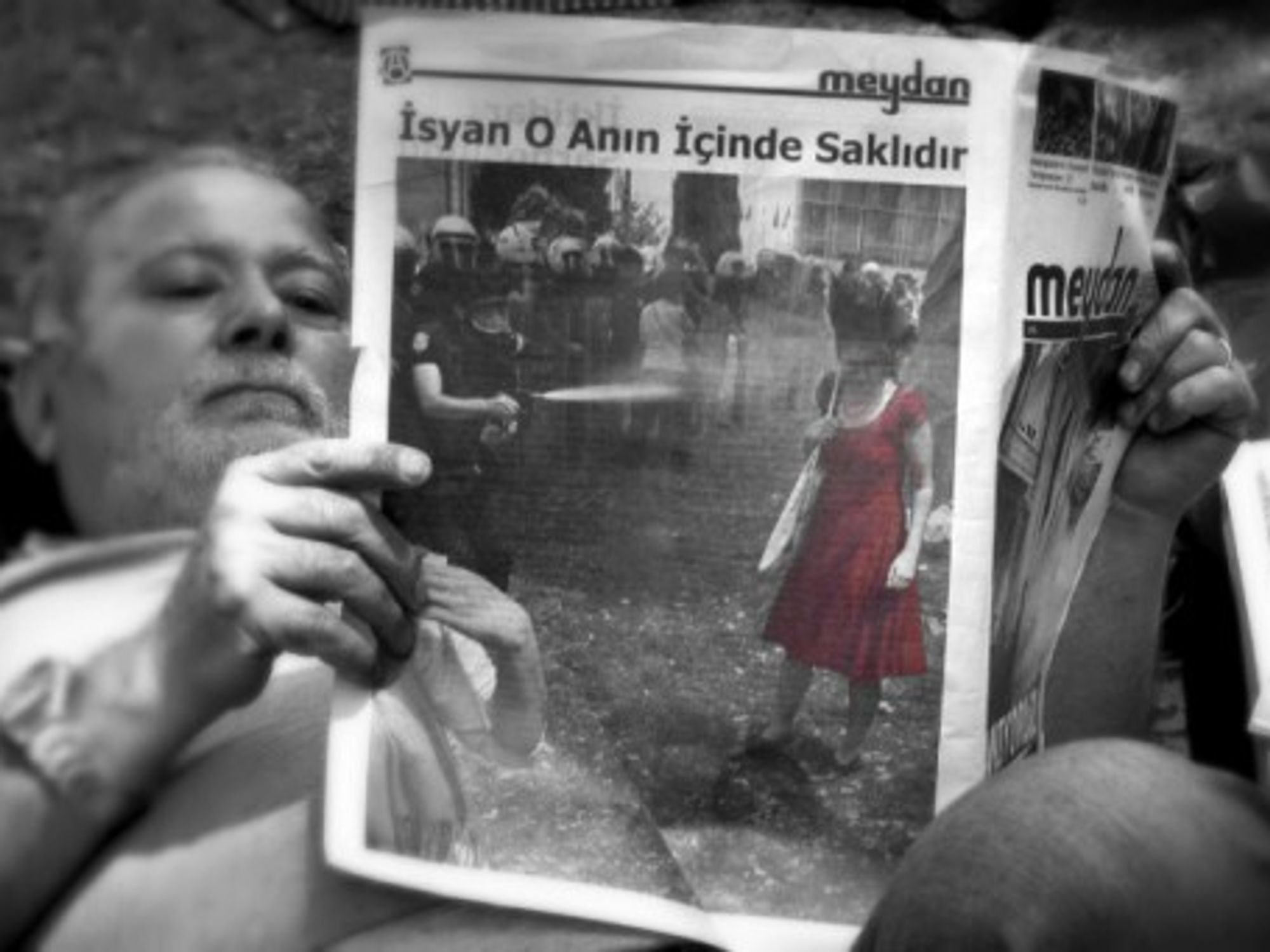 The now iconic picture by Reuters photographer Osman Orsal