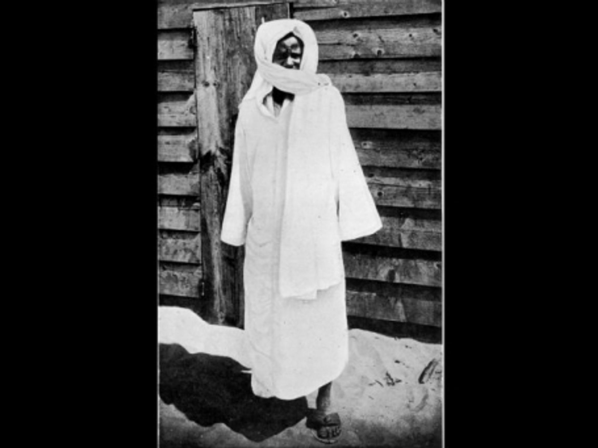 The only known remaining photograph of Ahmadu Bamba