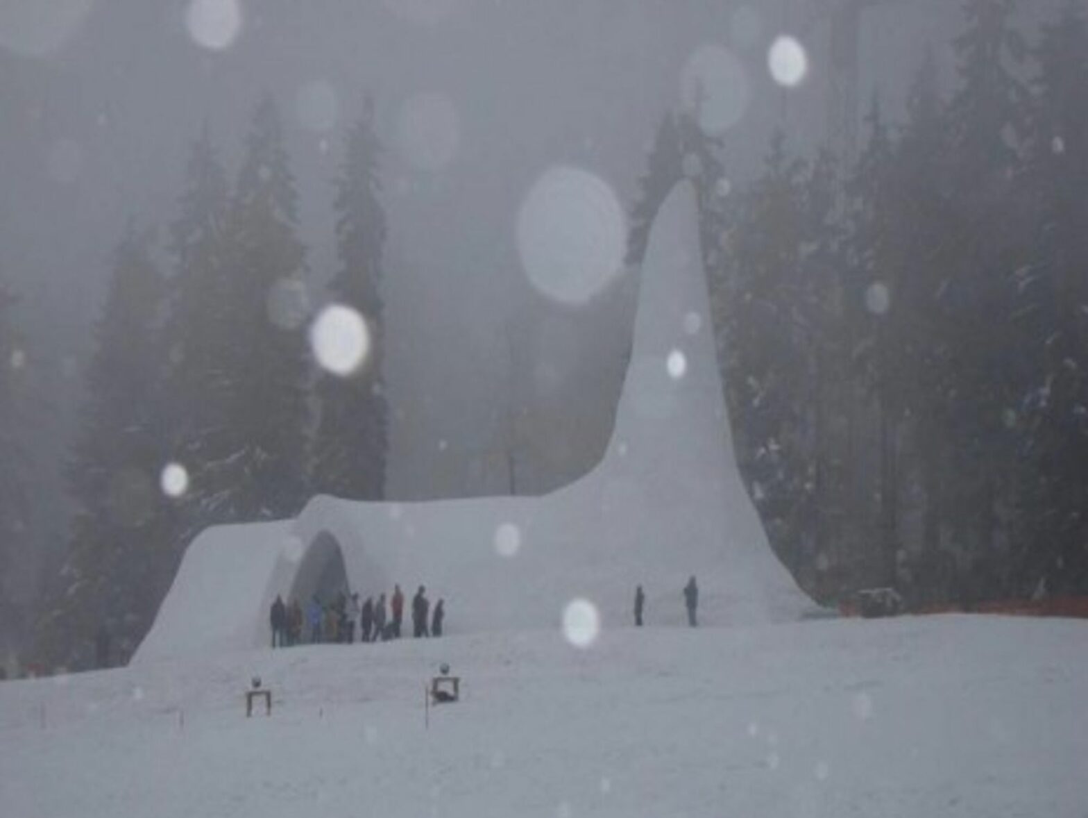 The snow church in Mitterfirmiansreut can hold up to 200 people