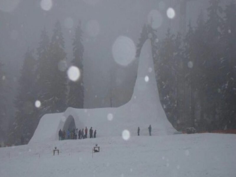 The snow church in Mitterfirmiansreut can hold up to 200 people