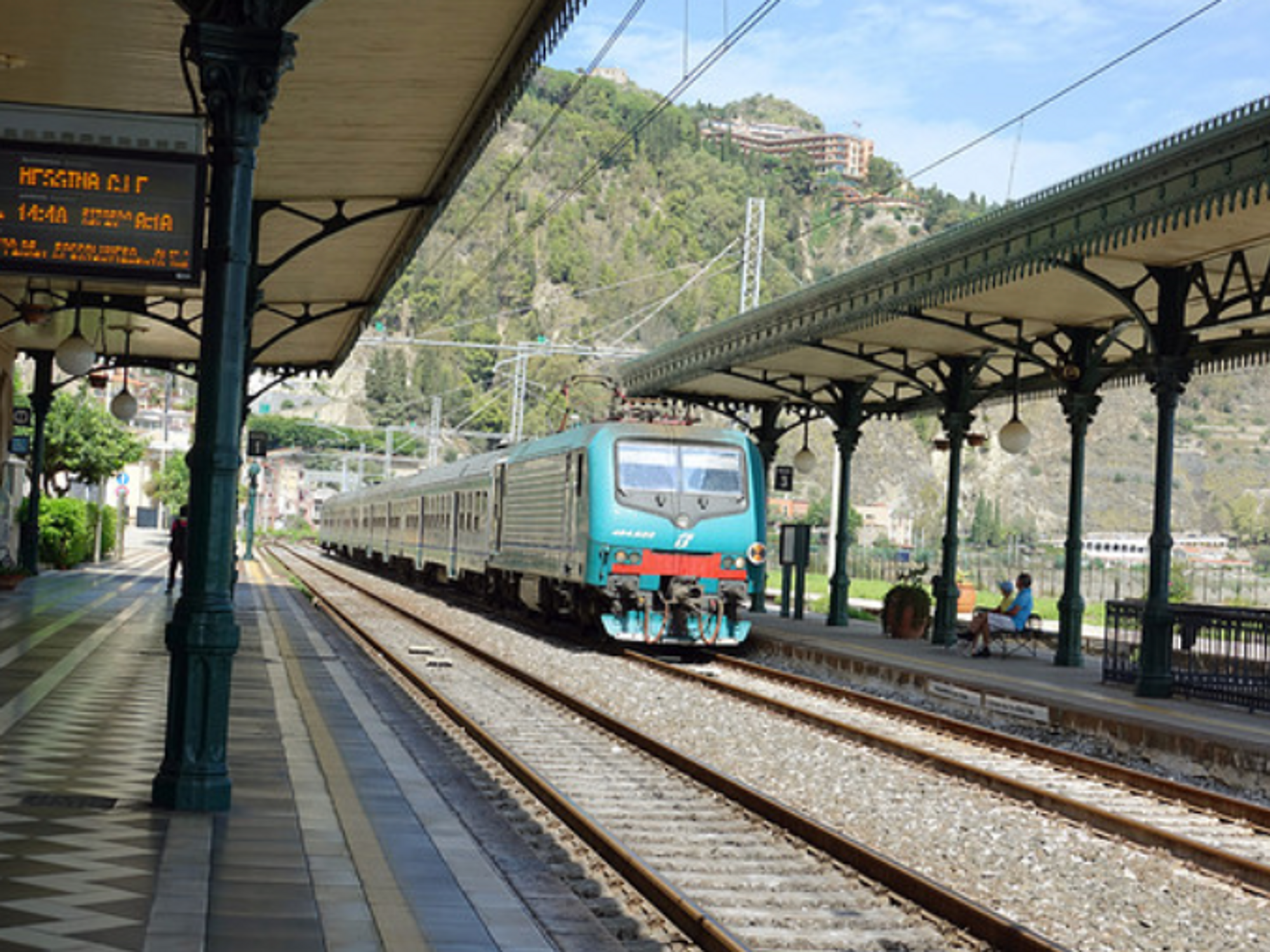 Two-Track Nation: What Italy's Trains Say About The Limits Of Progress