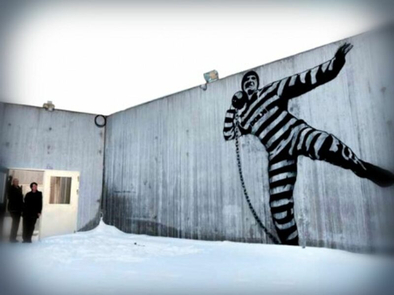 "There are painting, sculpture, cooking, music and tagging workshops"