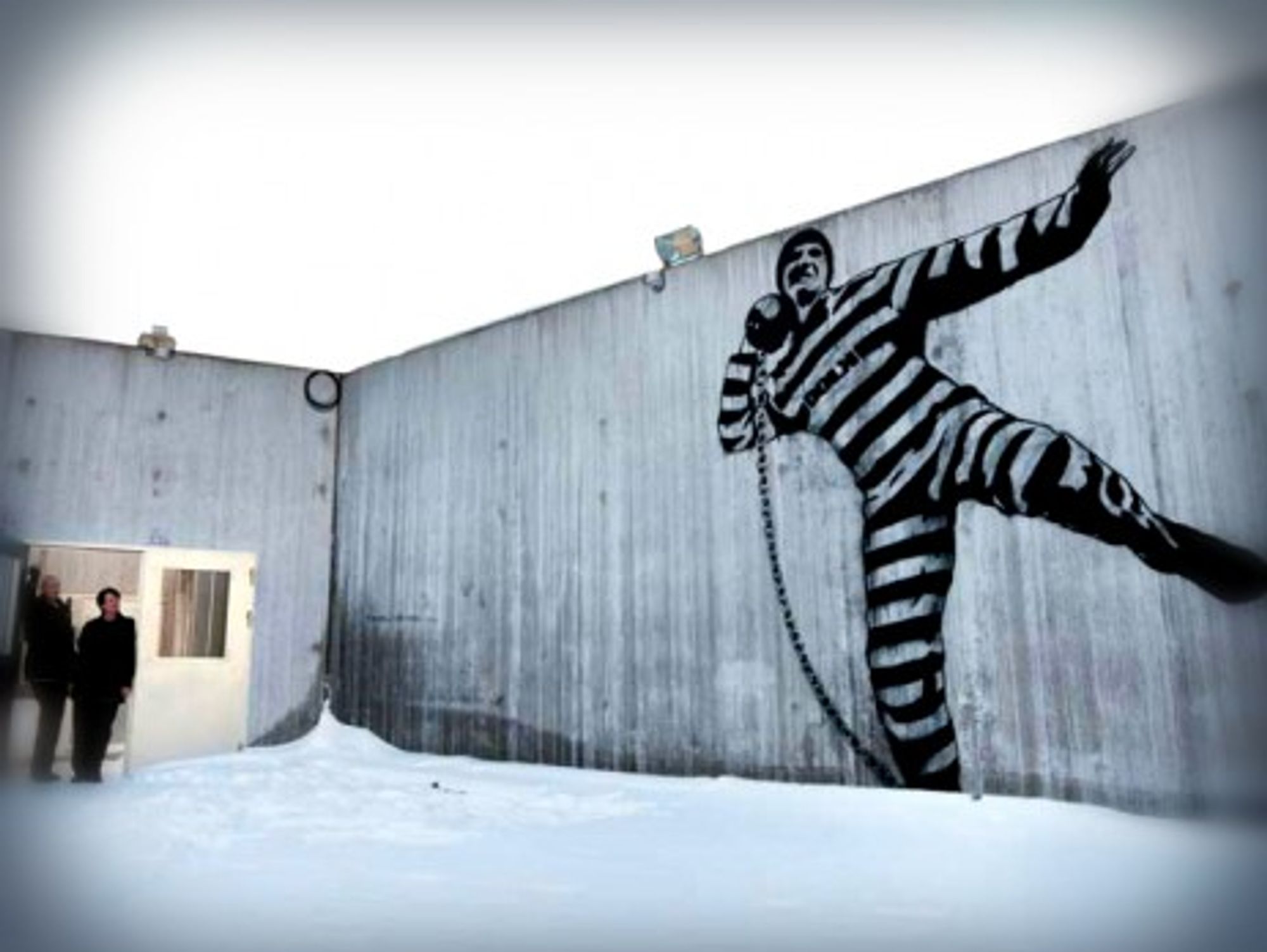 "There are painting, sculpture, cooking, music and tagging workshops"