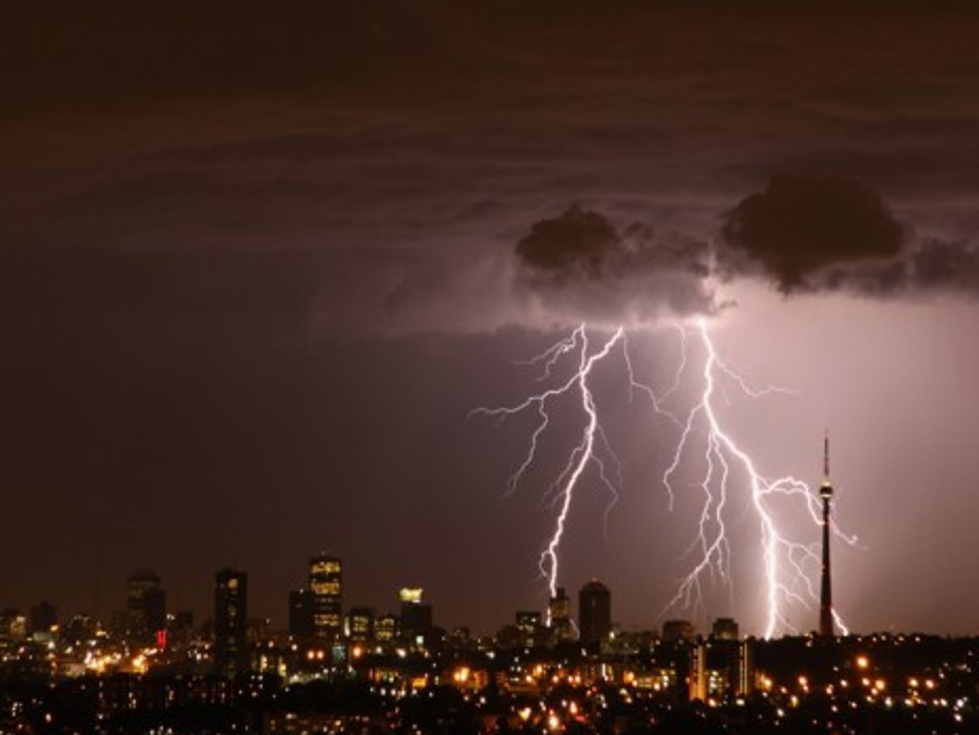 Trouble over Johannesburg (Derek Keats)