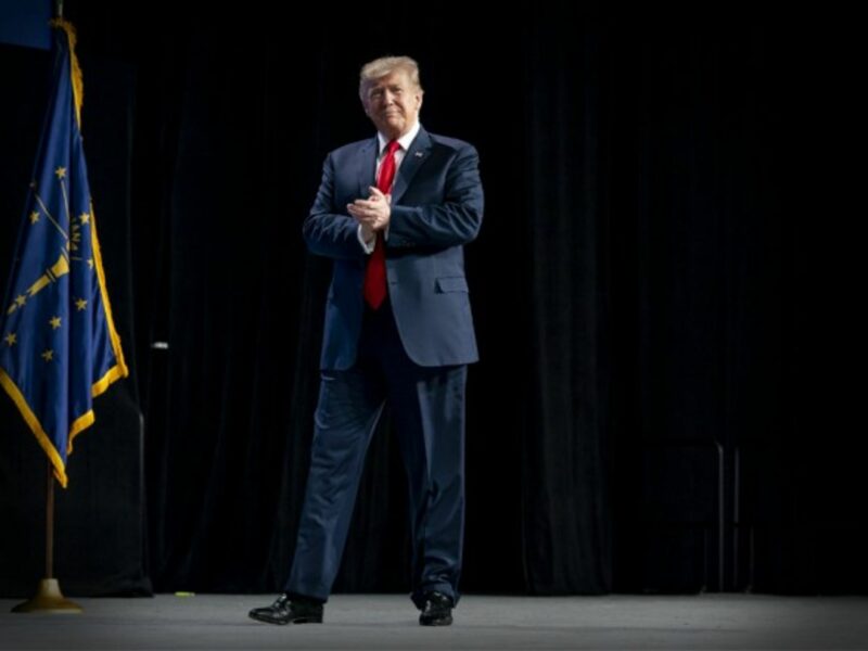 Trump gives himself a round of applause