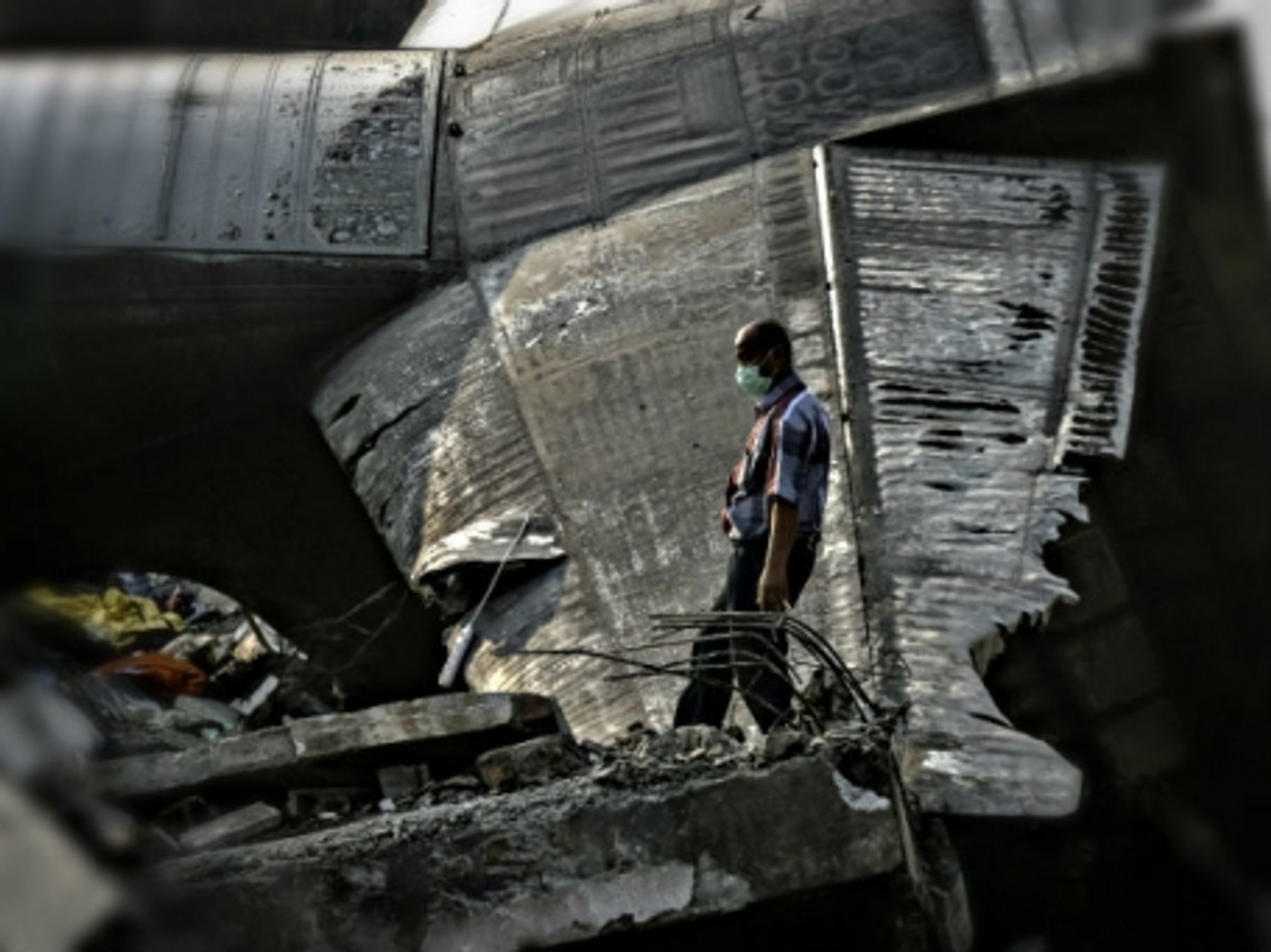 Tsipras Blinks?, Sinai Attacks, US-Cuba