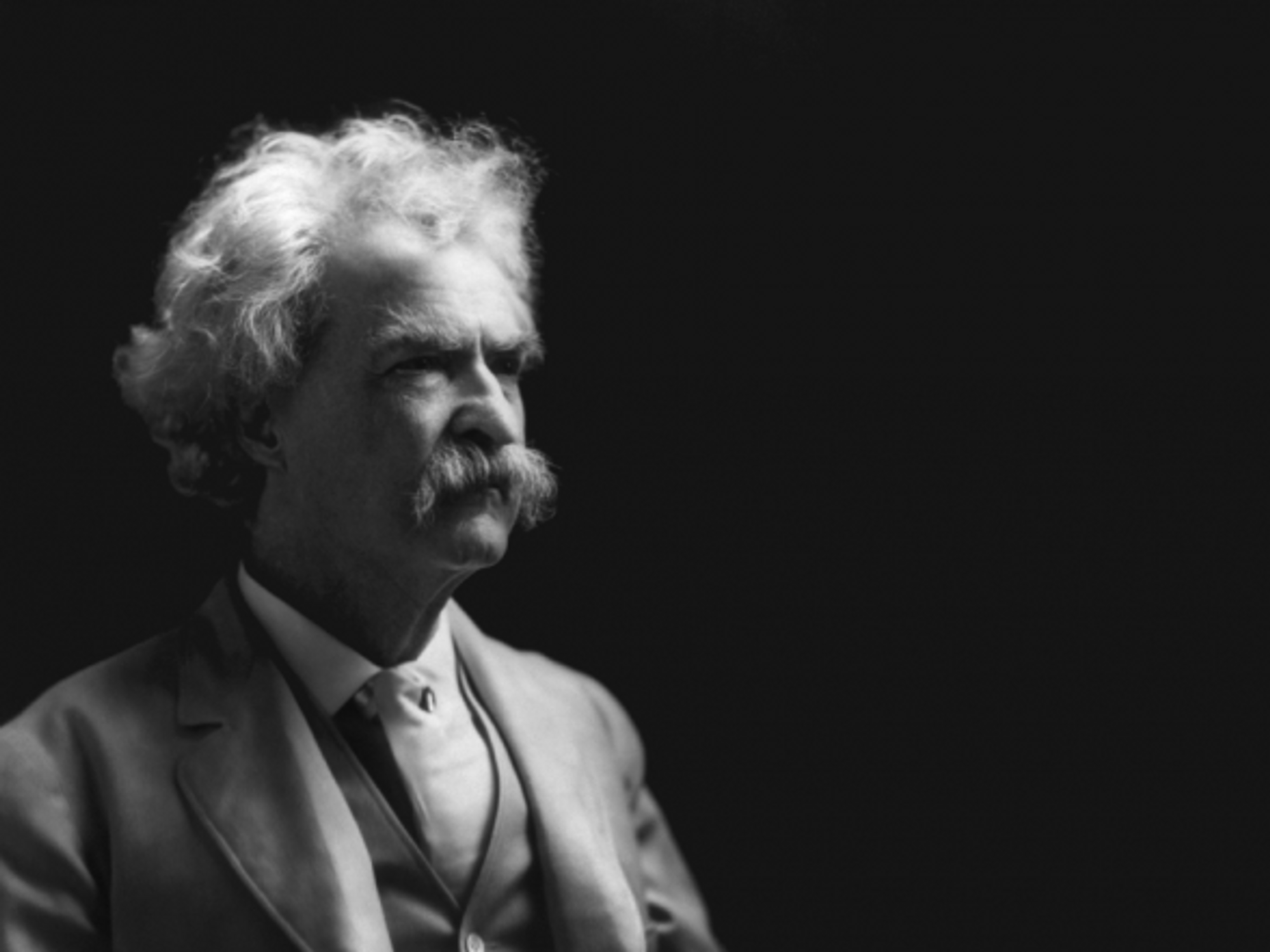 Twain was already world famous when he first saw a typewriter
