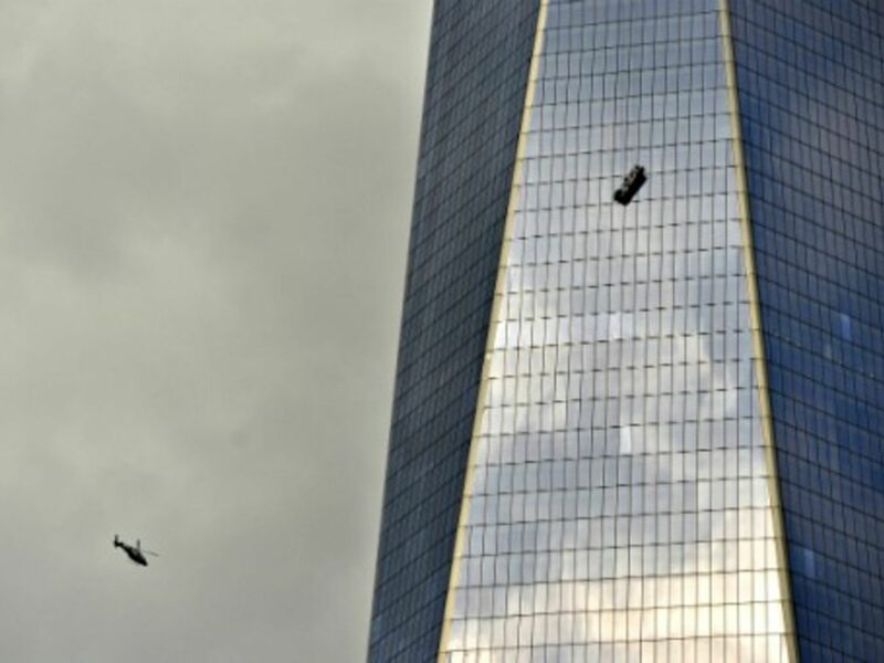 Two window washers were left dangling for almost two hours from the 69th floor of One World Trade Center Wednesday afternoon.