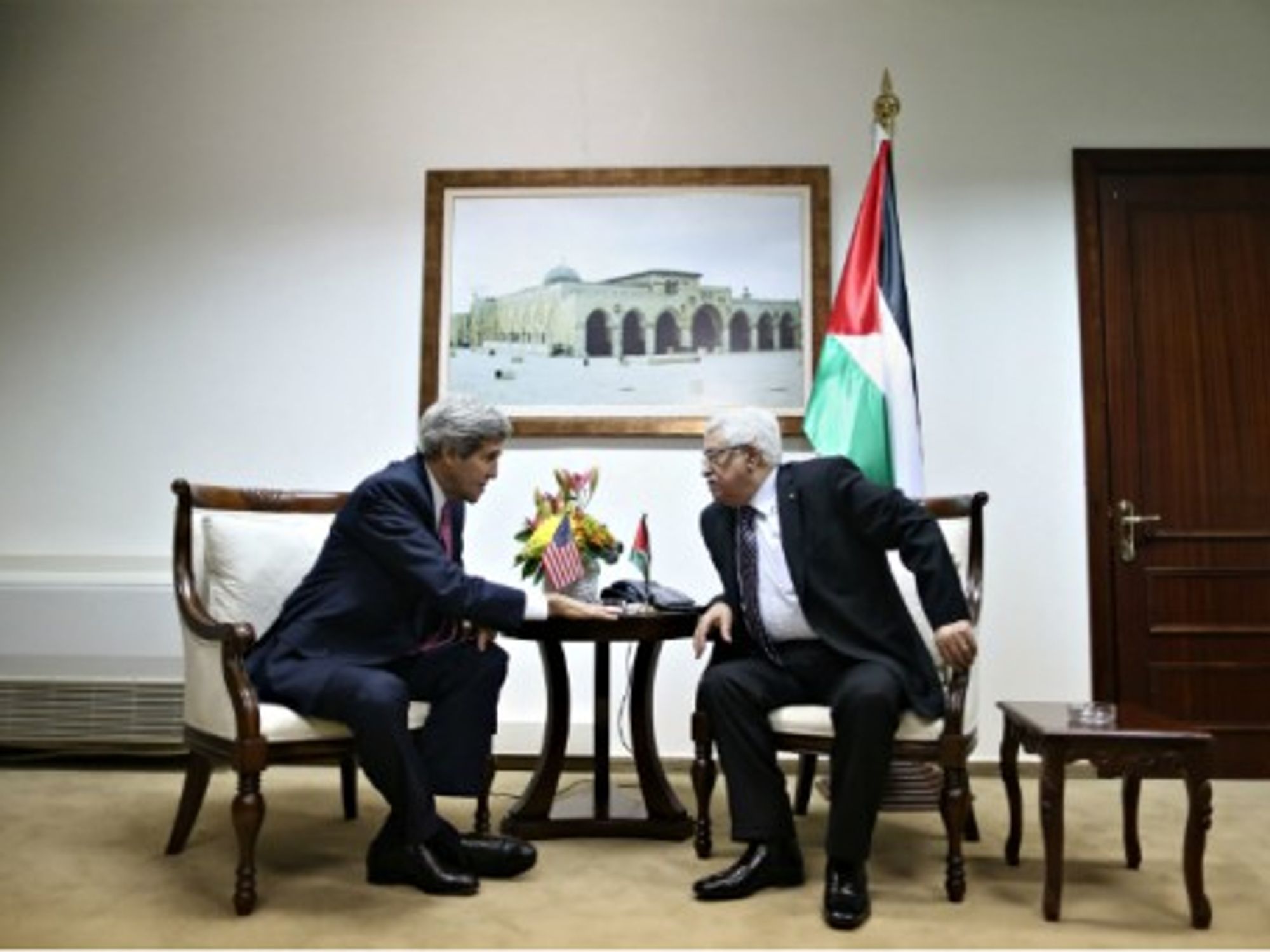 U.S. Secretary of State John Kerry and Palestinian President Mahmud Abbas in Ramallah on Jan. 4, 2014
