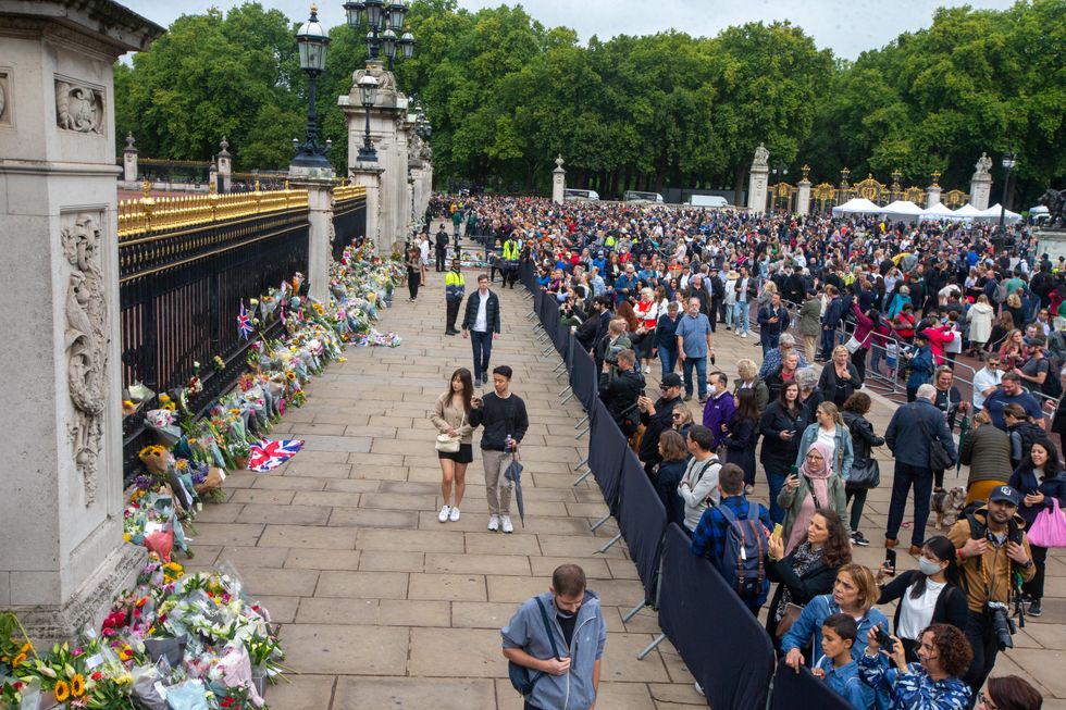 UK reacts to the death of Queen Elizabeth