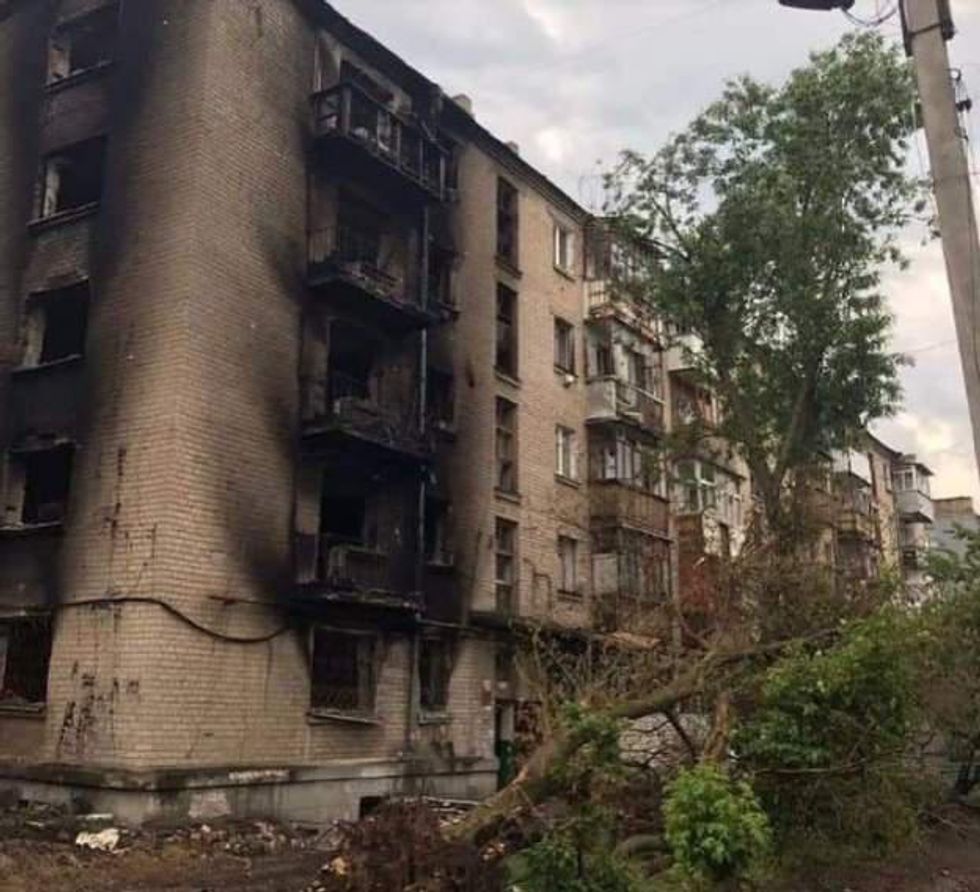 Ukraine Army Fighting To Keep Severodonetsk