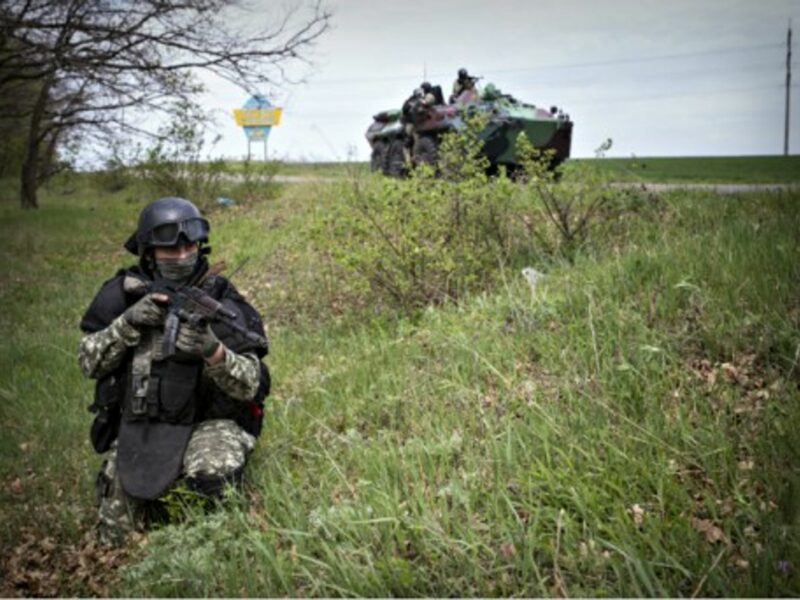 Ukraine forces near Sloviansk in April 2014