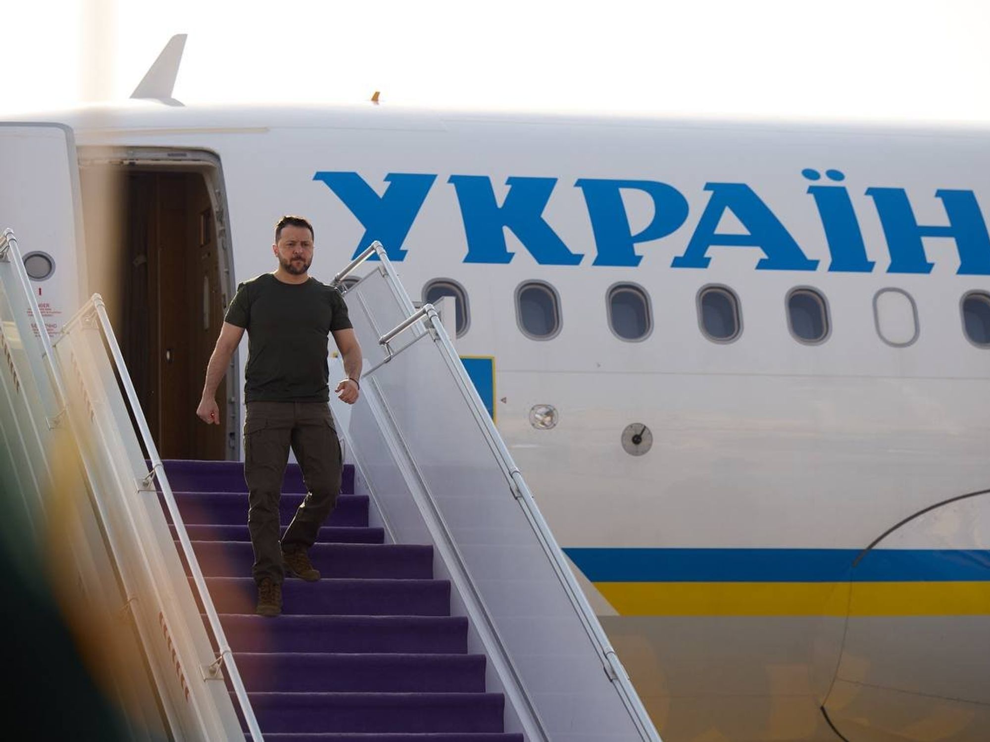 Ukrainian President Volodymyr Zelensky in Riyadh, Saudi Arabia, getting off a plane.