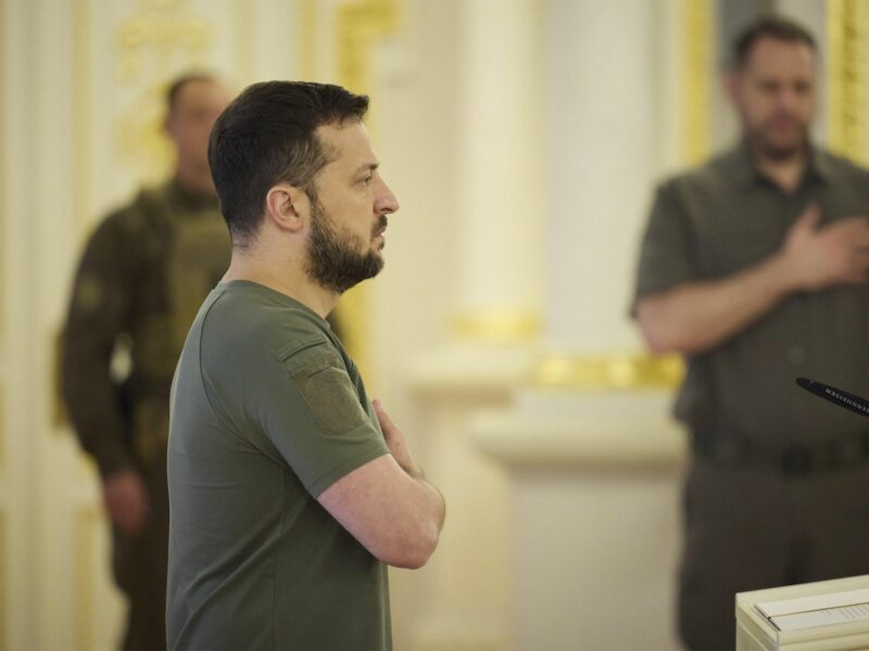 Zelensky’s Purge — Suspension Of Top Officials Aims At Kremlin Infiltration