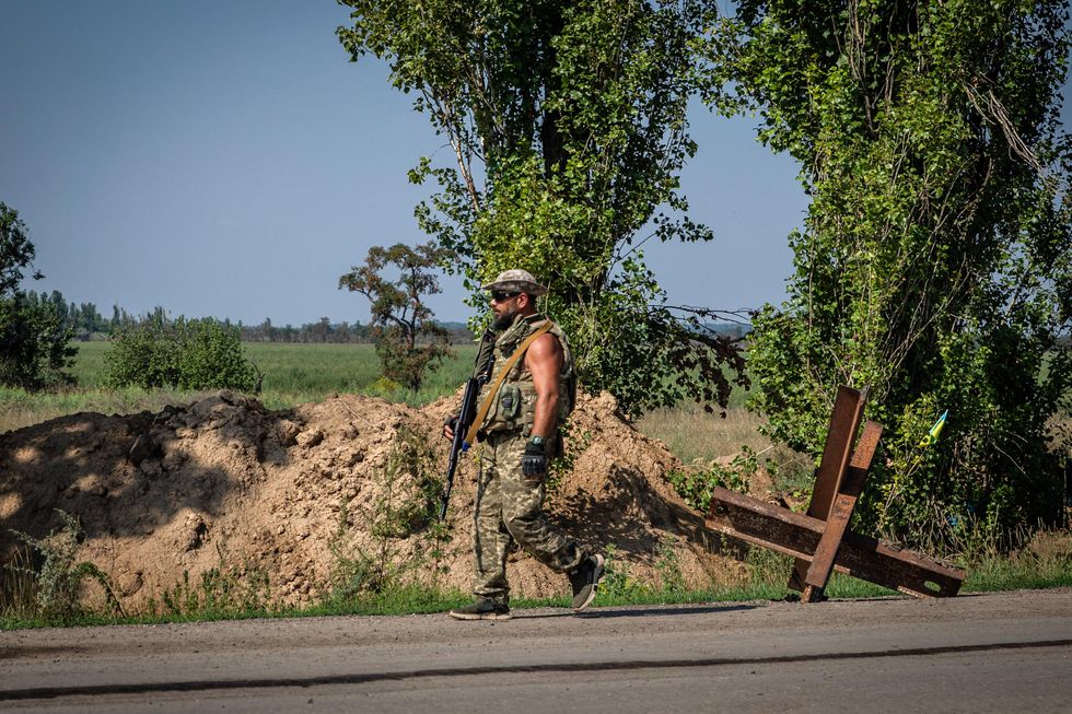 Ukrainian soldier located near Kherson