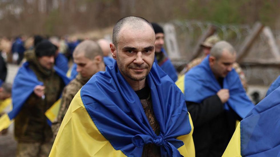 Ukrainian soldiers return home