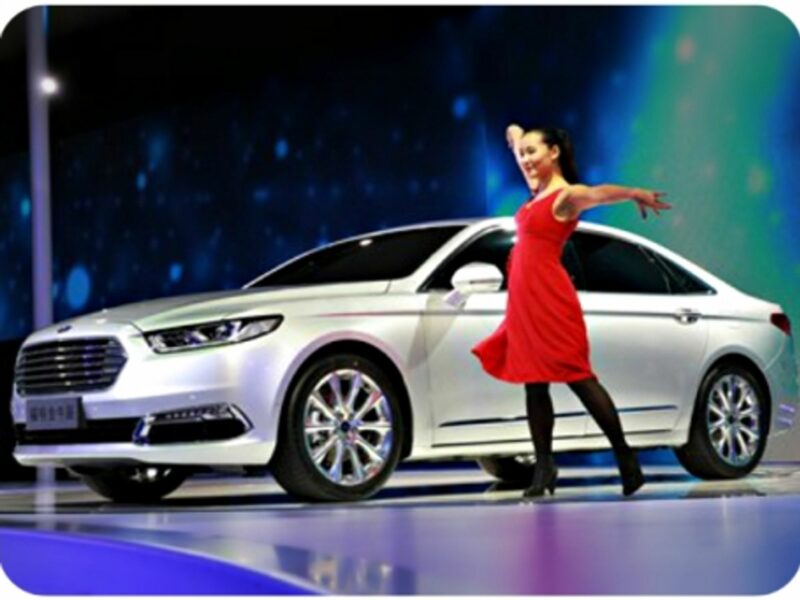Unveiling the new Ford Taurus at Auto Shanghai 2015