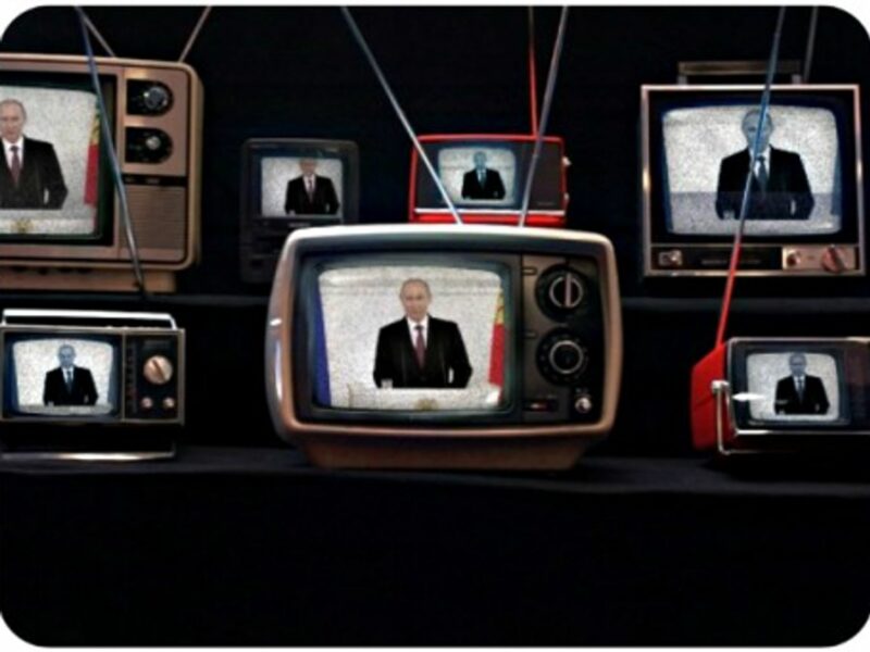 Valdimir Putin adresses parliament