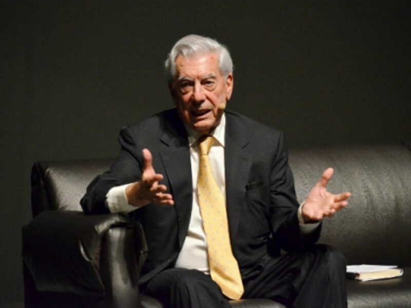 Vargas Llosa in April 2015.