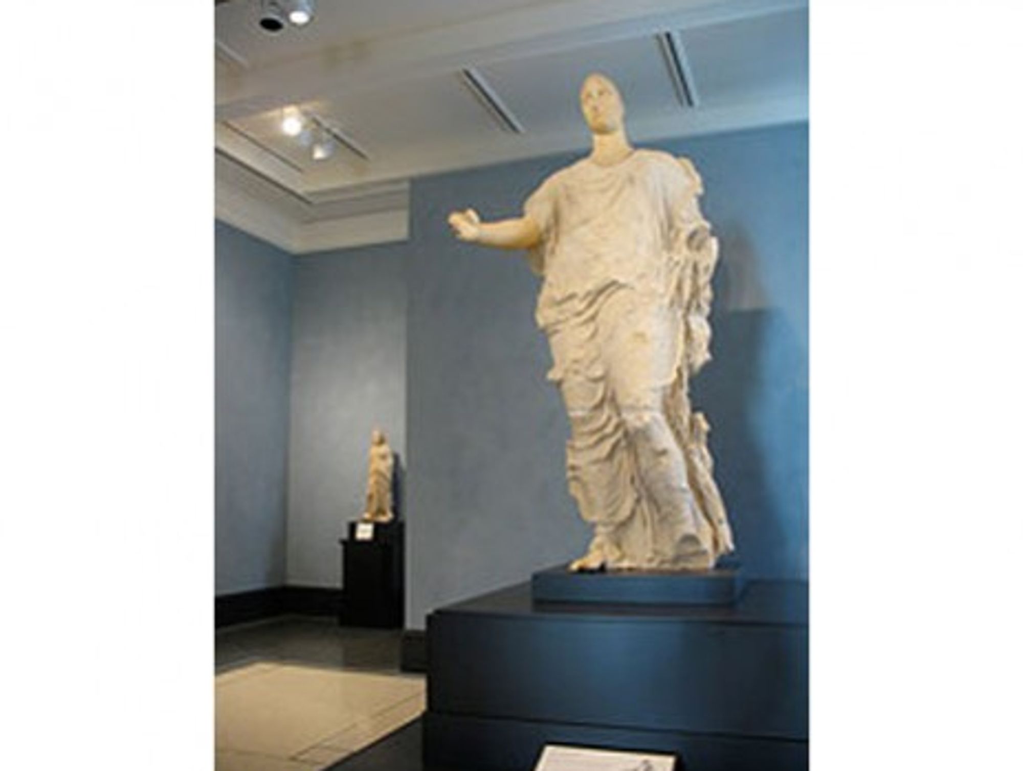 Venus Goes Home: After Controversial California Hiatus, Ancient Statue Back In Sicily