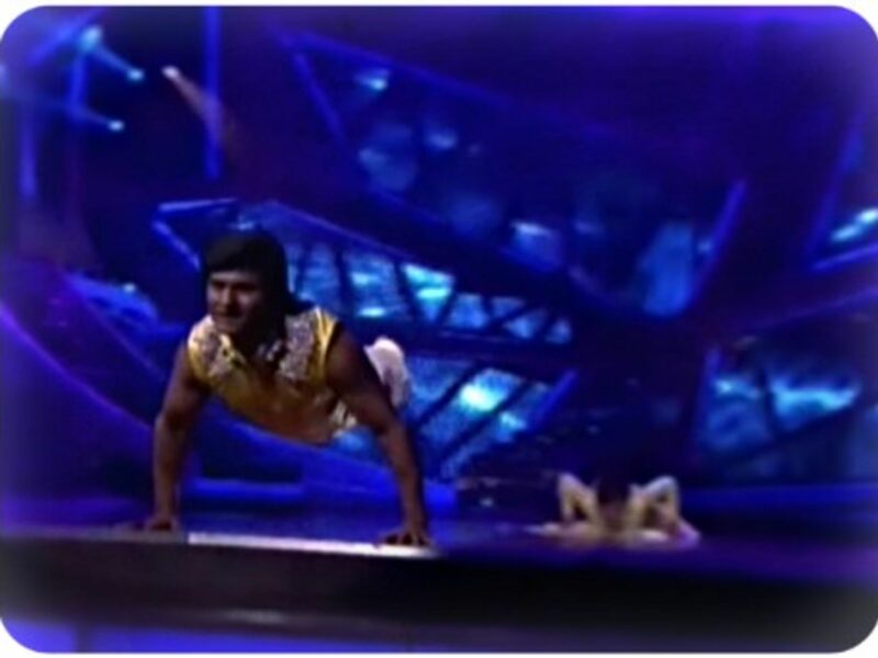 Vinod Thakur on a dance competition TV show â€” Photo: Shimul Hossain screenshot
