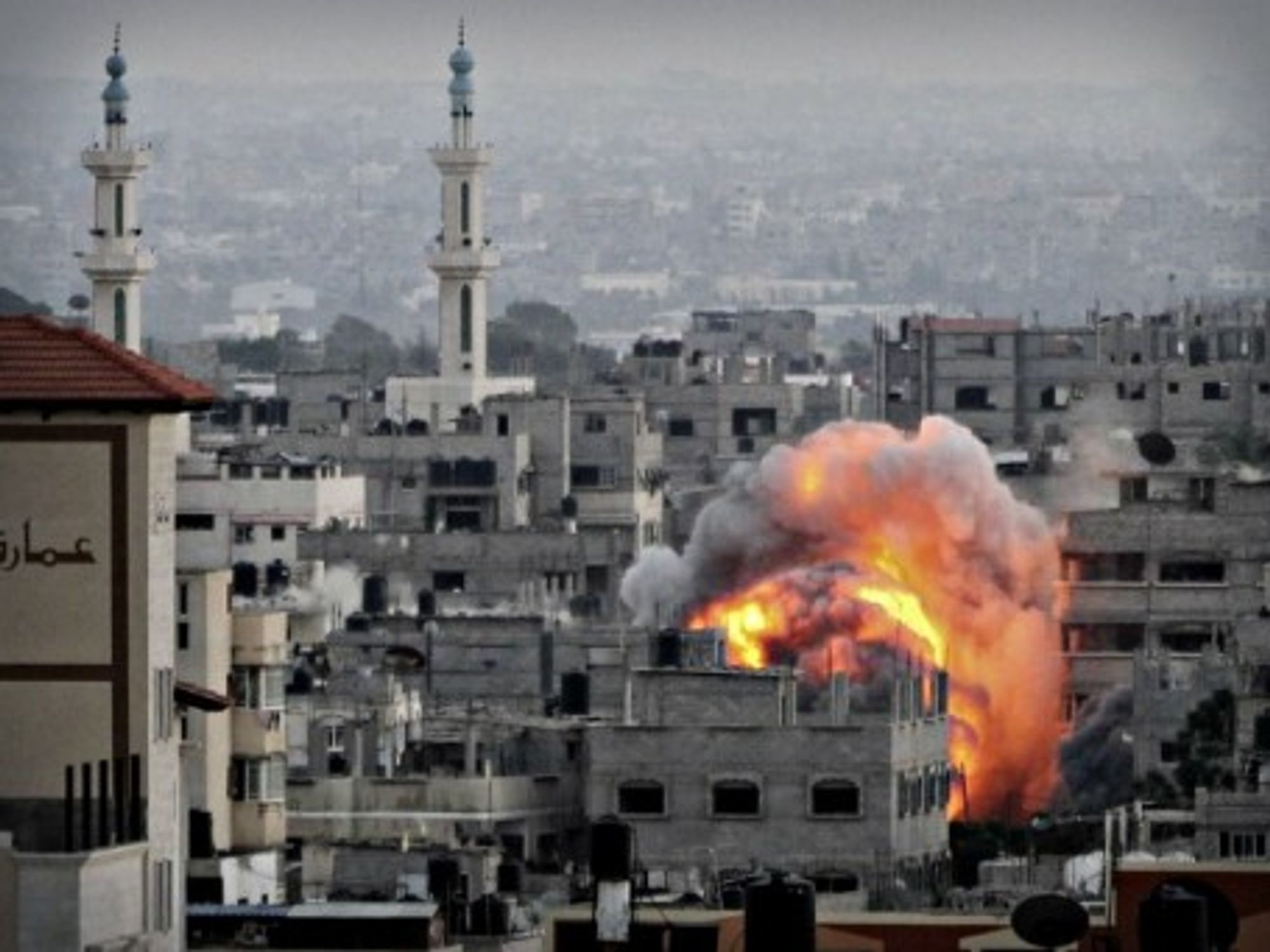Violence resumed in the Gaza Strip Thursday, two days after the collapse of a 10-day ceasefire.
