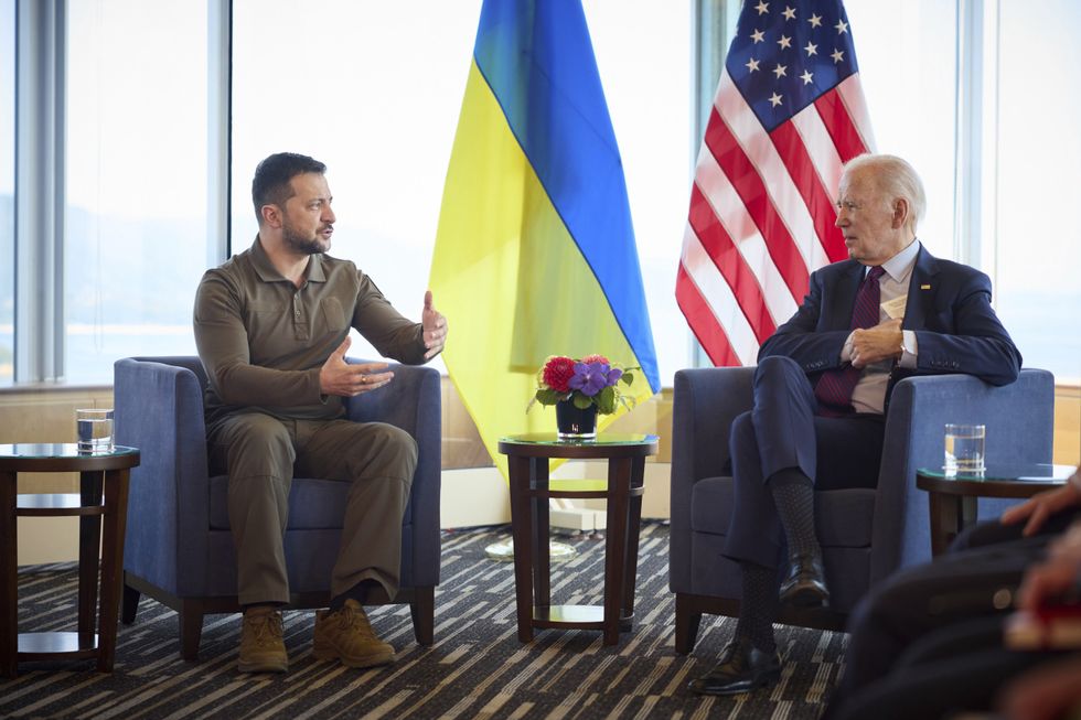 Volodymyr Zelenskyy and Joe Biden in a meeting during the G7 Leaders Summit.